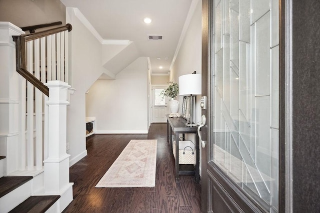 10603 Centre Green Way, Houston, TX 77043 - foyer entrance with ornamental molding, dark wood-style floors, baseboards, and recessed lighting