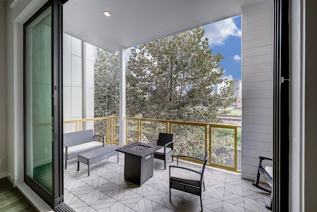 1203 Hickory St Unit D, Houston, TX 77007 - balcony featuring a fire pit