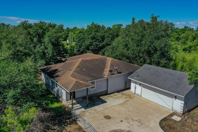 403 Fern Ln, Wharton, TX 77488 - view of subject property featuring a forest