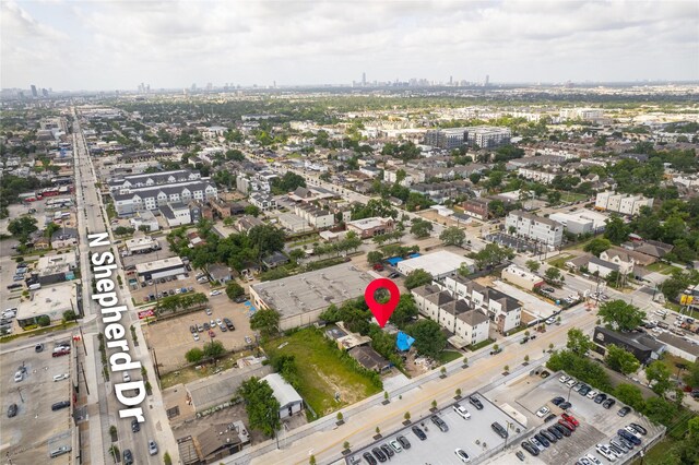 724 W 24th St, Houston, TX 77008 - aerial overview of property's location featuring nearby urban area