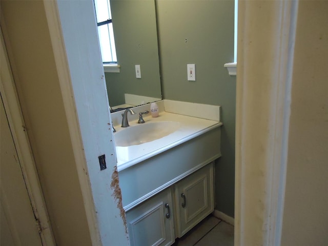 3823 Kiamesha Dr, Missouri City, TX 77459 - bathroom with vanity and tile patterned floors