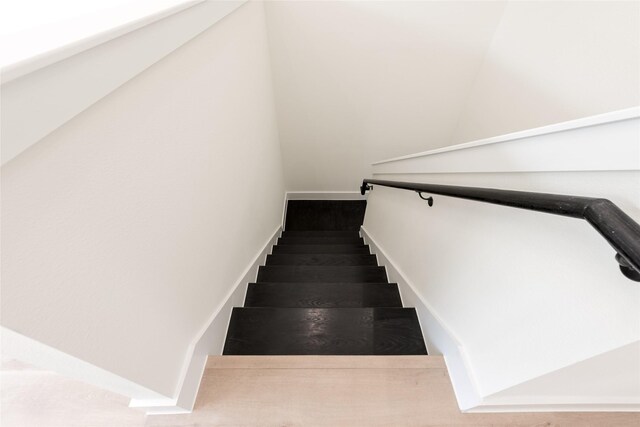 6137 Pacific Forest Dr, Houston, TX 77346 - view of stairs