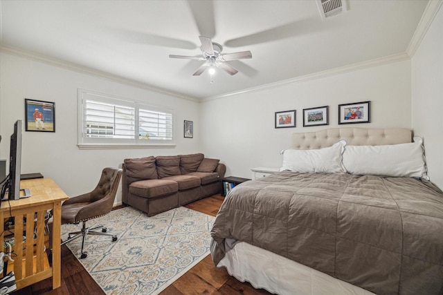 3006 Ann Arbor Dr, Houston, TX 77063 - bedroom with wood finished floors, crown molding, and a ceiling fan