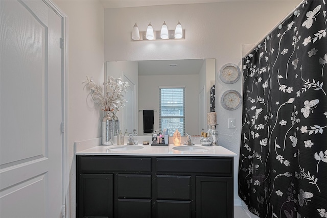 15602 Clearwater Bend Dr, Houston, TX 77044 - full bath featuring double vanity