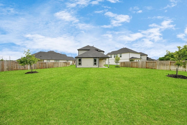 2142 Emerald Diamond Ct, Fresno, TX 77545 - view of yard