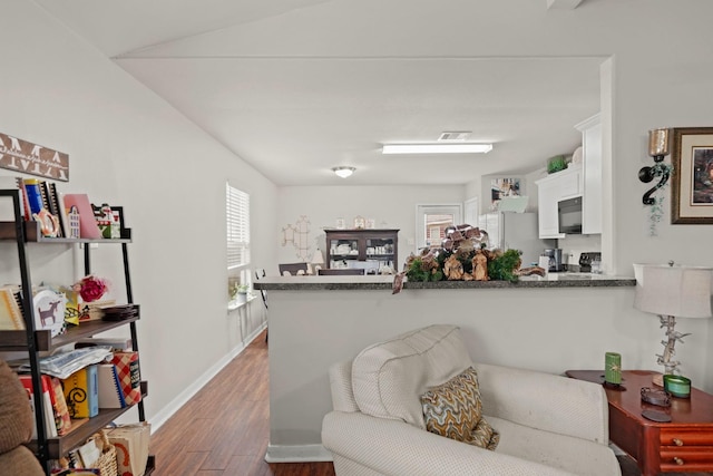 4603 Poppy Crest Ct, Richmond, TX 77469 - living area with wood finished floors and baseboards