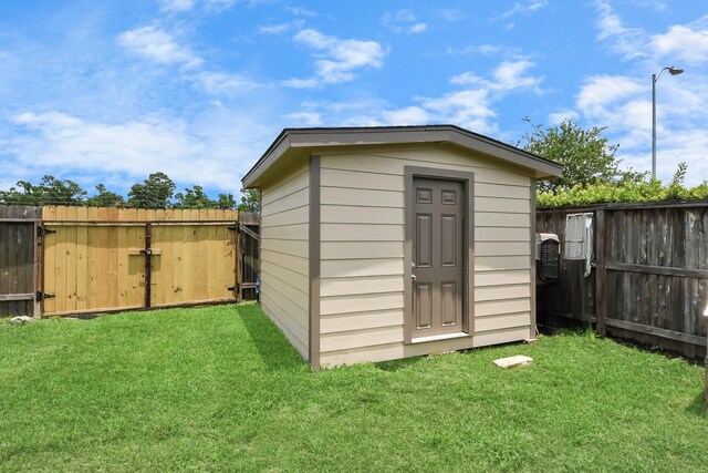 15319 Meandering Post Trl, Houston, TX 77044 - view of shed