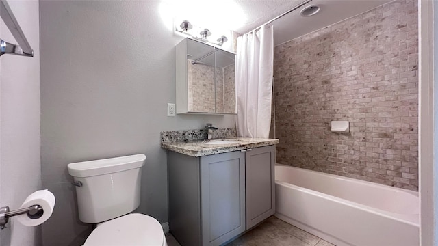 5333 Richmond Ave Unit 16, Houston, TX 77056 - full bathroom with toilet, shower / tub combo with curtain, and vanity