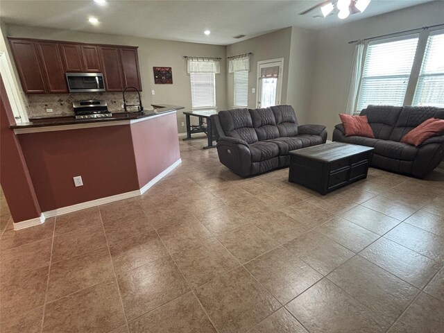 2896 Aurelia Ln, League City, TX 77573 - photo 2