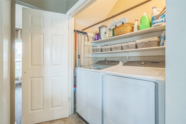1914 Tipperary Dr, Deer Park, TX 77536 - laundry room featuring separate washer and dryer