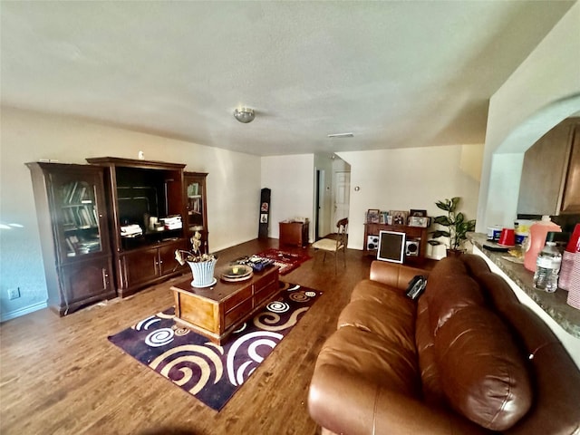 939 Cormorant, San Antonio, TX 78245 - living area featuring wood finished floors