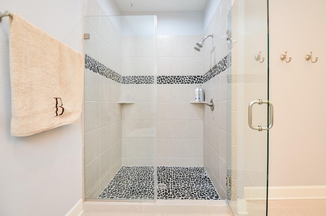 25292 Willow Creek Rd, Hockley, TX 77447 - full bathroom featuring a shower stall