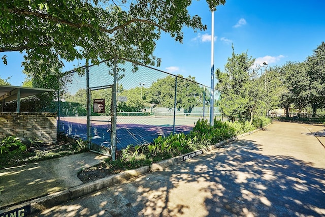 10051 Westpark Dr Unit 274, Houston, TX 77042 - view of tennis court