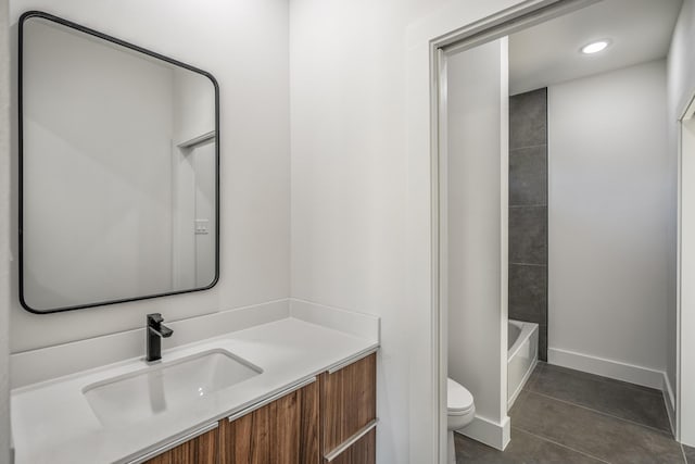 10728 Twin Oak Dr, Conroe, TX 77385 - full bathroom with toilet, vanity, tile patterned floors, baseboards, and recessed lighting