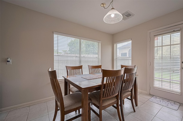 3619 Strartford Arms Ln, Sugar Land, TX 77498 - dining space featuring light tile patterned flooring