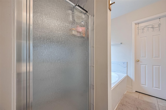 3619 Strartford Arms Ln, Sugar Land, TX 77498 - full bath featuring a shower stall, tile patterned flooring, and a bath