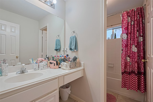 3619 Strartford Arms Ln, Sugar Land, TX 77498 - full bath featuring tile patterned floors, vanity, and shower / bath combo