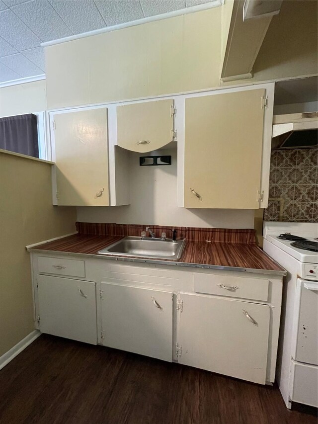302 N N Ave B, Freeport, TX 77541 - photo 11