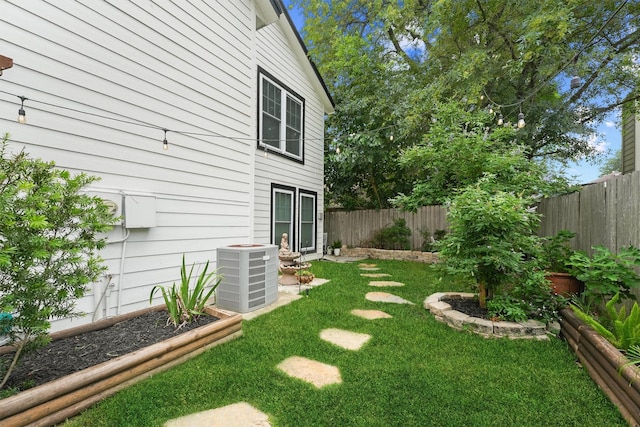 8515 Cold Lake Dr, Houston, TX 77088 - view of yard featuring central AC