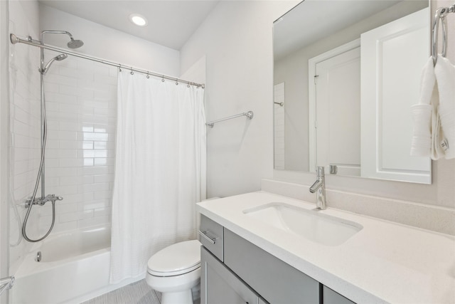 10756 Craighead Dr, Houston, TX 77025 - bathroom with toilet, vanity, shower / tub combo with curtain, and recessed lighting