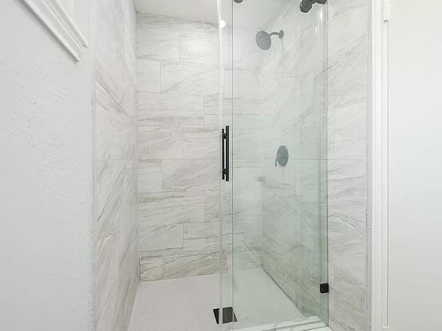 1919 Fall Meadow Dr, Missouri City, TX 77459 - full bath with a shower stall