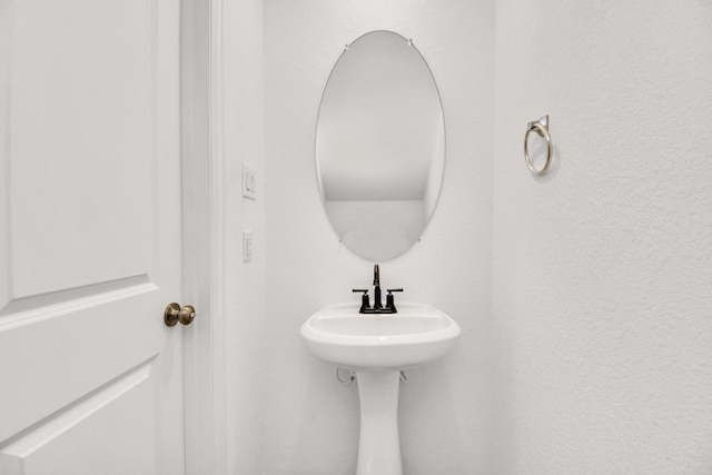4307 Palmetto Grove Ln, Baytown, TX 77521 - view of bathroom
