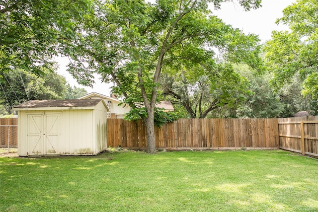 215 Edward Ln, Brenham, TX 77833 - view of yard