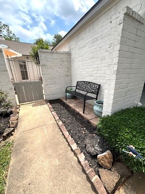 3407 S Briar Knoll Dr, Houston, TX 77082 - view of patio