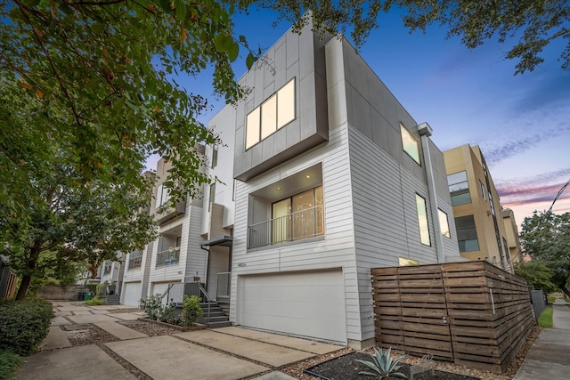 4812 Chenevert St Unit A, Houston, TX 77004 - contemporary house featuring a garage and driveway