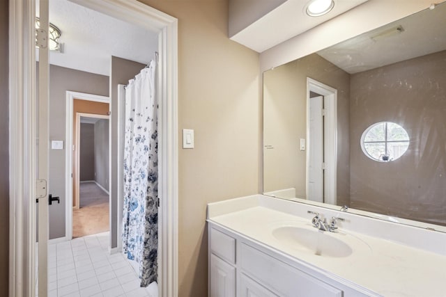3919 Park Circle Way, Houston, TX 77059 - full bath featuring tile patterned floors and vanity