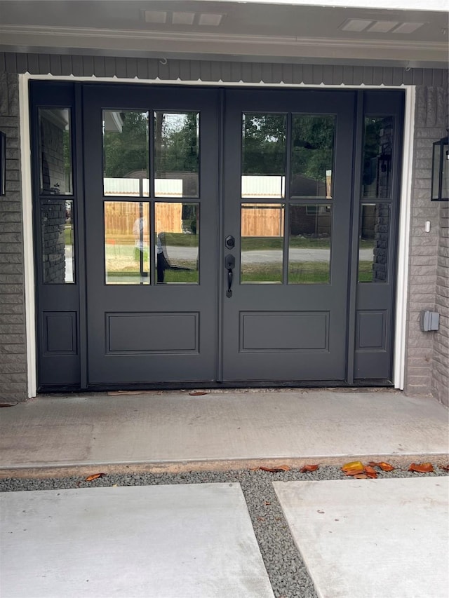 1618 Del Norte St, Houston, TX 77018 - property entrance featuring french doors