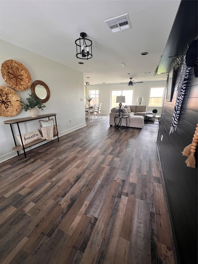 1618 Del Norte St, Houston, TX 77018 - living area with wood finished floors and baseboards