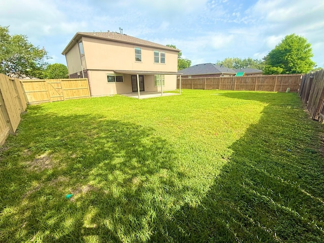 3403 Fox Ct, Pearland, TX 77581 - back of property with a patio area