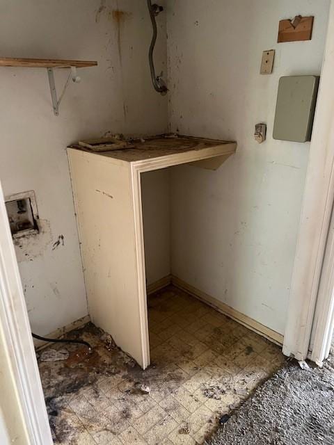 7402 Alabonson Rd Unit 202, Houston, TX 77088 - view of laundry area
