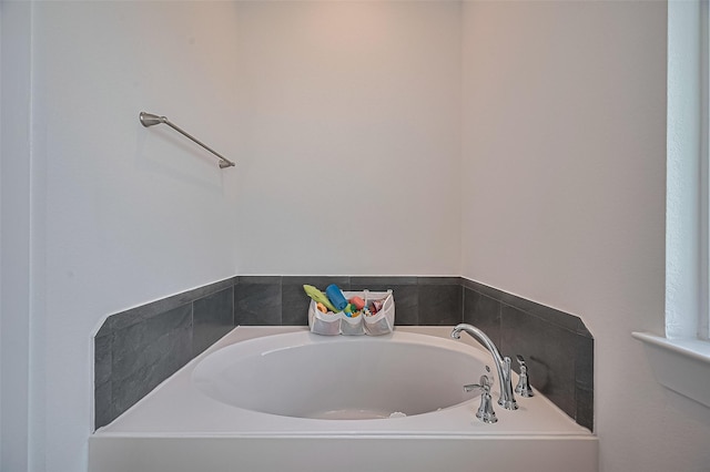 4507 Mustang Run Dr, Rosenberg, TX 77469 - full bath with a garden tub