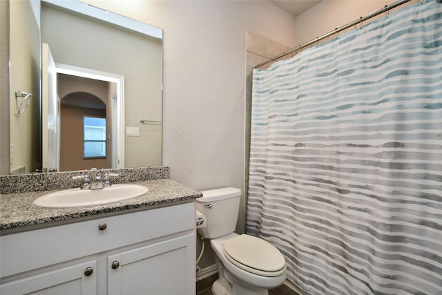 7419 French Quarter Ct, Fulshear, TX 77441 - full bath with toilet, vanity, and a shower with curtain