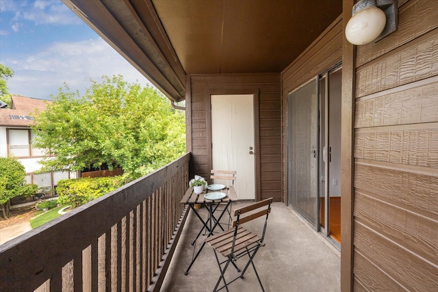8020 Braesmain Dr Unit 1710, Houston, TX 77025 - view of balcony