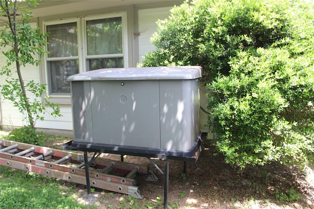 638 Andover St, Spring, TX 77373 - exterior view of a power unit