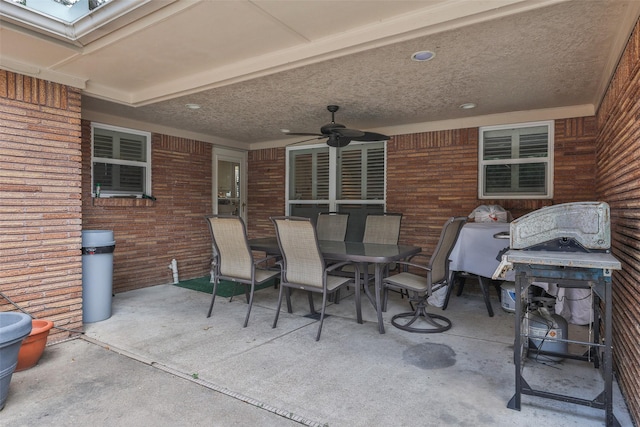 6235 Queenswood Ln, Houston, TX 77008 - view of patio / terrace with ceiling fan and outdoor dining space