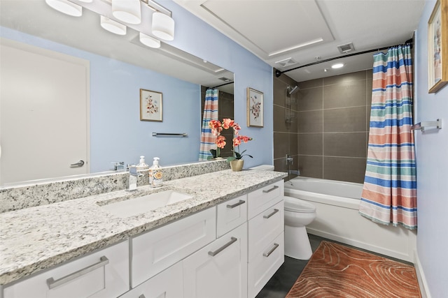 2323 Polk St Unit 302, Houston, TX 77003 - full bath with toilet, vanity, and shower / bath combo with shower curtain
