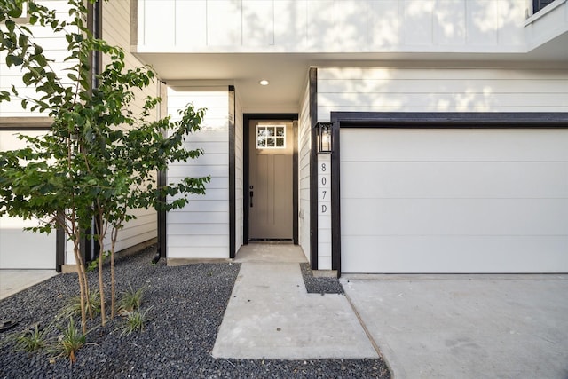 807 Martin St Unit C, Houston, TX 77018 - property entrance featuring a garage