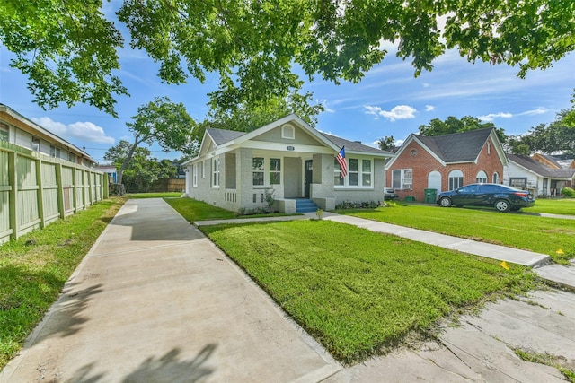 1522 Munger St, Houston, TX 77023 - bungalow featuring driveway and brick siding