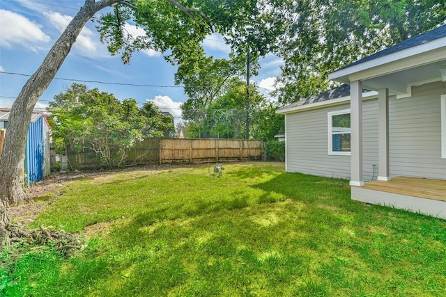 1522 Munger St, Houston, TX 77023 - view of yard