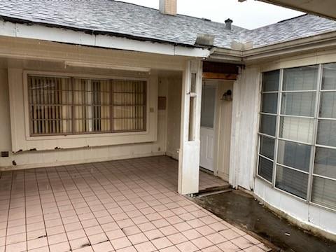 6662 Canyon Way Dr, Houston, TX 77086 - view of patio / terrace