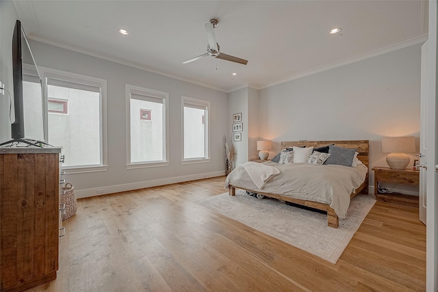 5213 Feagan St Unit H, Houston, TX 77007 - bedroom featuring ornamental molding, light wood-style flooring, baseboards, and recessed lighting
