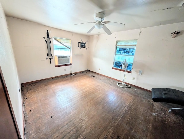 622 Gazin St, Houston, TX 77020 - empty room with wood finished floors, a ceiling fan, and baseboards