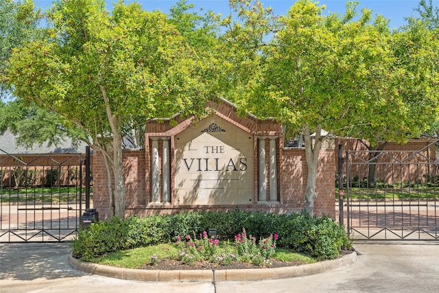 1107 Walden Hill Ct, Houston, TX 77077 - community / neighborhood sign with a gate
