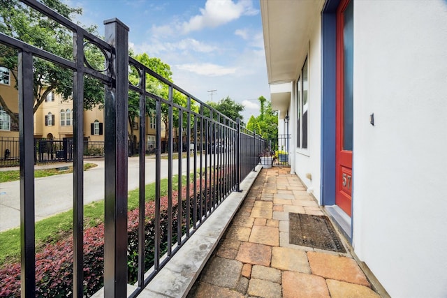 5714 Kansas St, Houston, TX 77007 - view of gate