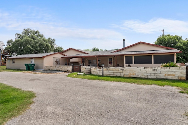 1307 Hillcrest Dr, Granite Shoals, TX 78654 - view of single story home