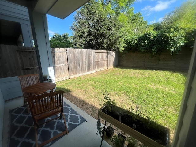 1840 Parana Dr, Houston, TX 77080 - view of yard